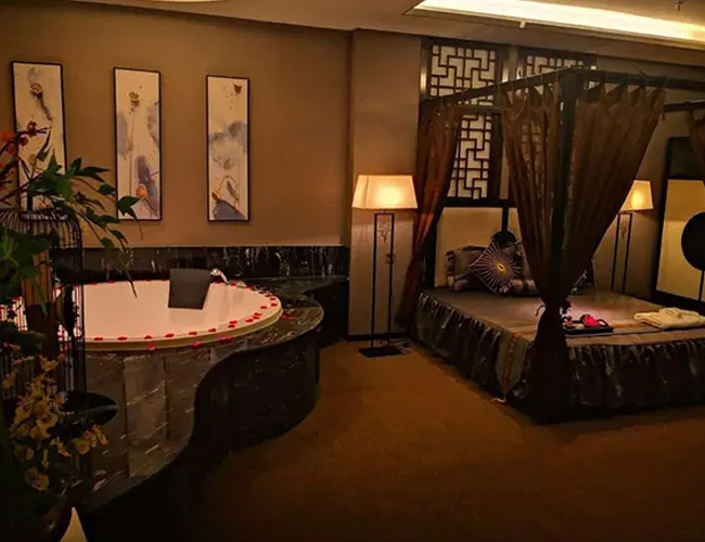 深圳光明桑拿会所的营业时间是什么时候？